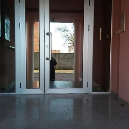 Stan Ledine 65m2 Apartman *