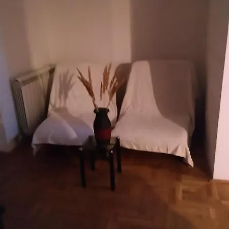 Stan Ledine 65m2 Belgrád