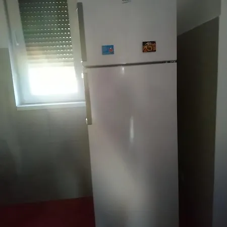 Stan Ledine 65m2 * Belgrád